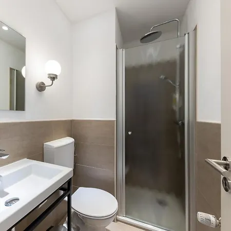 24/7 Selfcheckin Leer