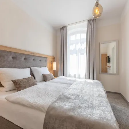 24/7 Selfcheckin Guest house Leer