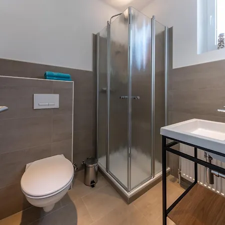 בית הארחה 24/7 Selfcheckin 3*