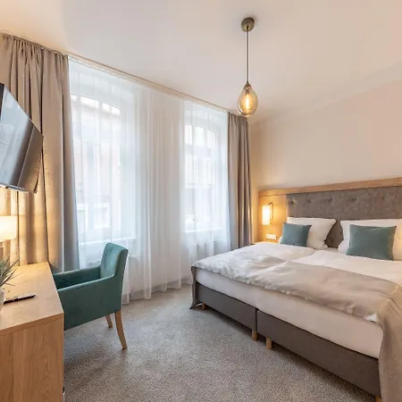 בית הארחה 24/7 Selfcheckin לייר