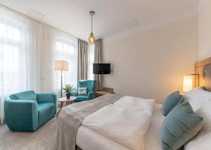 24/7 Selfcheckin 招待所 3*